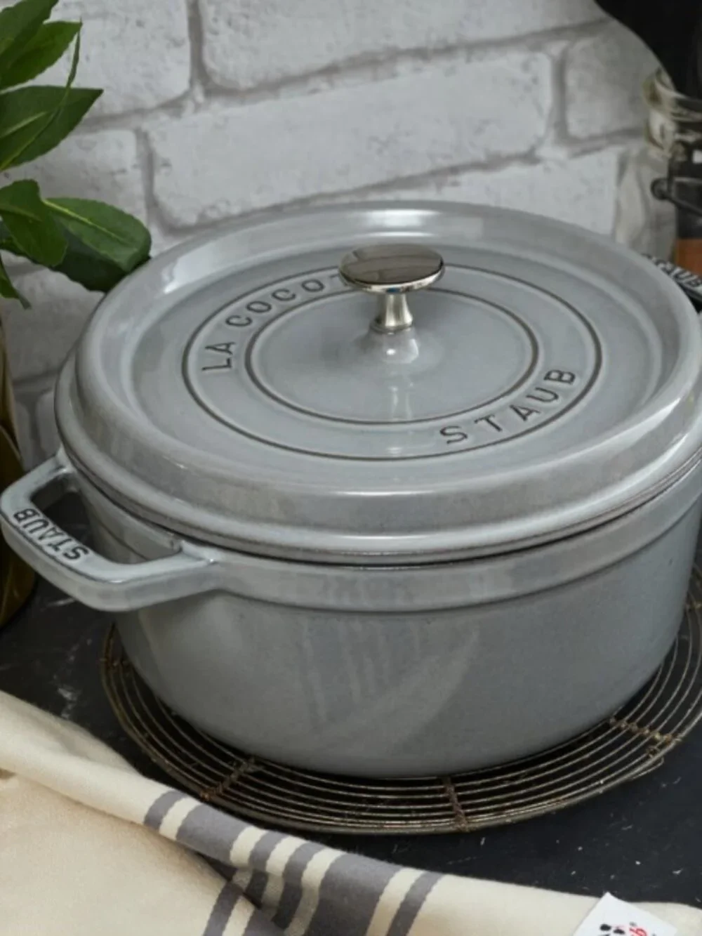 Staub 2 2 L Graphite Grey Cocotte